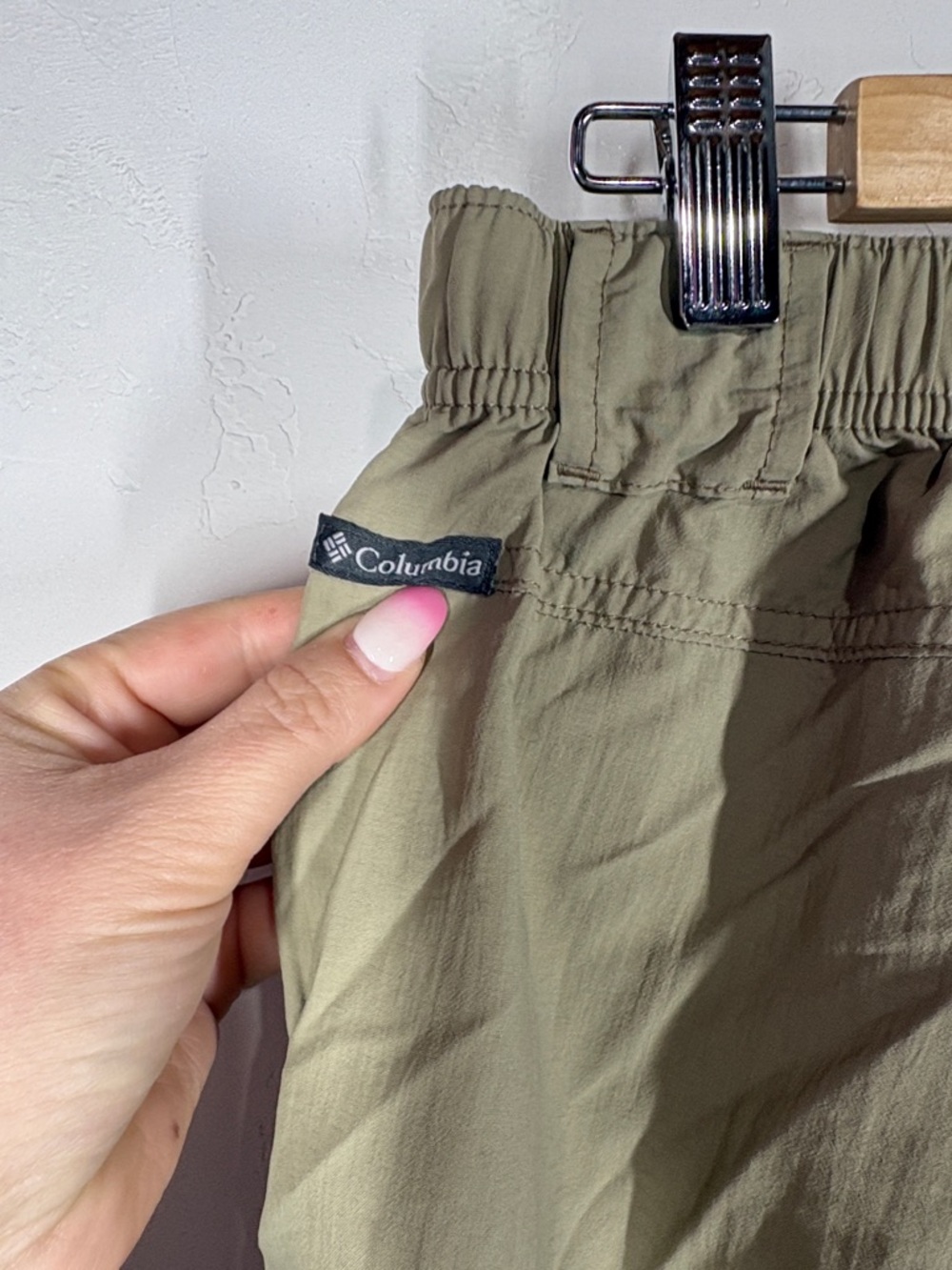 Columbia nylon tan cargo shorts size medium - Picture 8 of 11